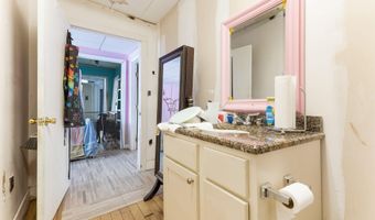 101 Leeman Hwy, Bath, ME 04530