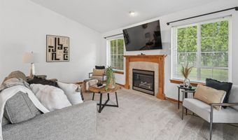 4490 W TRASINO Way, Appleton, WI 54913