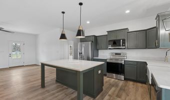1155 Piney Mountain Rd, Appomattox, VA 24522