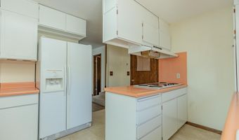 164 Park Pl, Arnolds Park, IA 51331