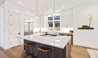 3076 NW Blodgett Way, Bend, OR 97703