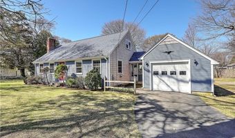 86 Rogers Ave, Barrington, RI 02806