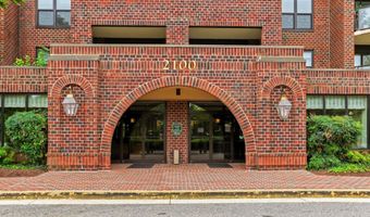 2100 LANGSTON Blvd 237, Arlington, VA 22201