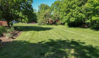 5 Smith Pl, Cheshire, CT 06410