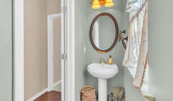 4 Adrift Ave, Barnegat, NJ 08005