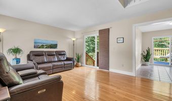 16 Shelli Ter, Barnegat, NJ 08005