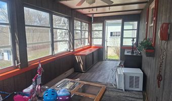 25 Eighth St, Auburn, ME 04210