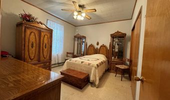 35 E 26TH St, Bayonne, NJ 07002