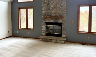 3055 Glenfinnan Dr, Albany, OH 45710