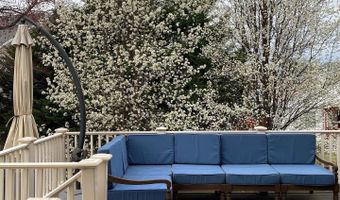 2138 PATRICK HENRY Dr, Arlington, VA 22205