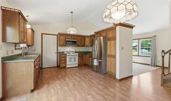 8768 Meadowridge Ln, Indianapolis, IN 46217
