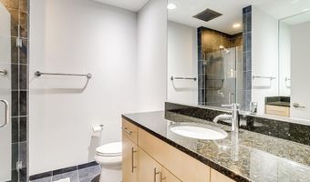 3800 LANGSTON Blvd 202, Arlington, VA 22207