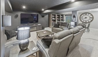 3111 Starlight Cir, Akron, OH 44312