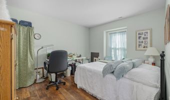 1911 Greyson Dr, Auburn, IN 46706