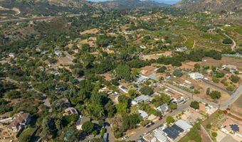 10292 Canyon Dr, Escondido, CA 92026