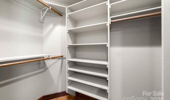 15 Deaver Dr, Asheville, NC 28806