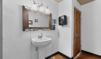 5801 Central Ave NE, Albuquerque, NM 87108