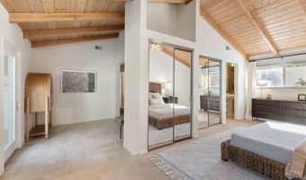1050 White Cottage Rd N, Angwin, CA 94508