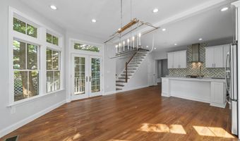829 AVENUE C, Bayonne, NJ 07002
