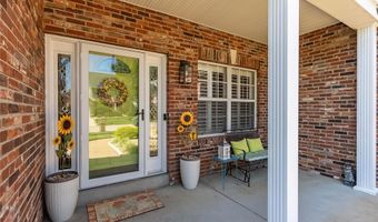 414 Arbor Glen Dr, Ballwin, MO 63021