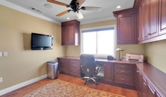 1044 S Burlwood Dr, Anaheim, CA 92807
