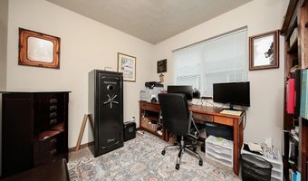 2720 E Sunburst Dr, Brandon, SD 57005
