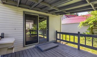 3320 Treat St, Adrian, MI 49221