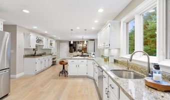 1 Preston Cir, Andover, MA 01810
