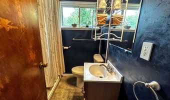 118 Foster Dr, Bennington, VT 05201