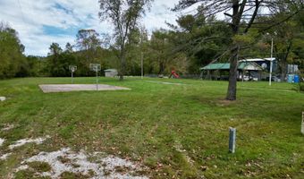 233 River Rd, Beattyville, KY 41311