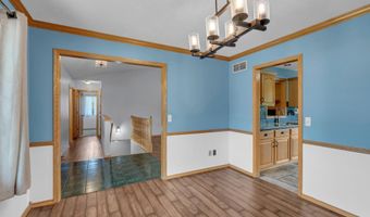 4566 Westlake Ct, Bel Aire, KS 67220