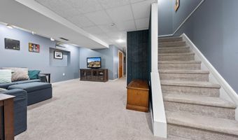 1658 PINEWIND Dr, Alburtis, PA 18011