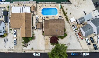 54 Storm Jib Ct, Bayville, NJ 08721