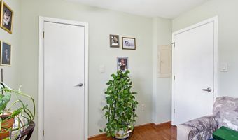 1432 Mizzen Ave, Beachwood, NJ 08722
