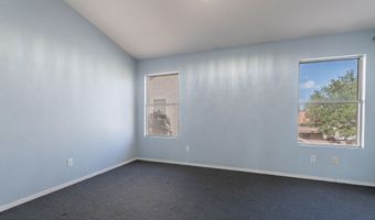 1070 W LARK Dr, Chandler, AZ 85286