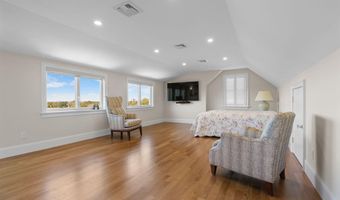 191 Stoney Point Rd, Barnstable, MA 02630