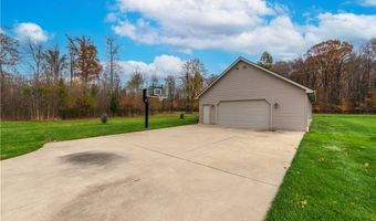 7661 Heritage Way, Amherst, OH 44001