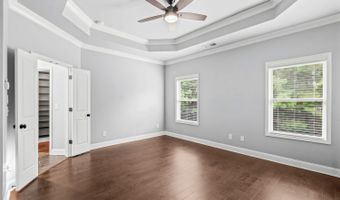 1044 Township Sq, Alpharetta, GA 30022
