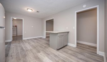 206 Beverly Dr, Ocean Springs, MS 39564
