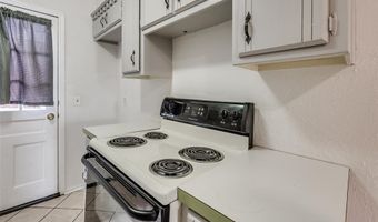 7123 NW 16th St, Bethany, OK 73008