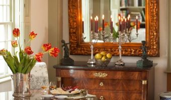 37 Marsh St, Newport, RI 02840