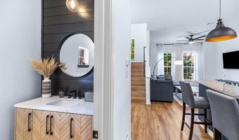 15763 Spectrum Dr 93, Addison, TX 75001