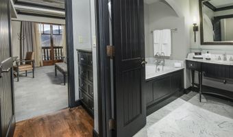 130 Daybreak Rdg Hs759, Beaver Creek, CO 81620