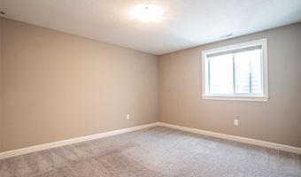 2801 SW Prairie Trail Pkwy, Ankeny, IA 50023