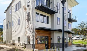 138 Clear Creek Dr, Ashland, OR 97520