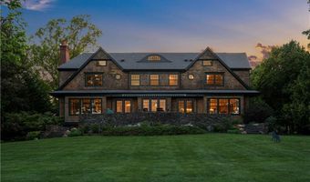 136 Adams Point Rd, Barrington, RI 02806