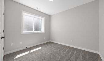 1190 Berkshire Ln, North Liberty, IA 52317