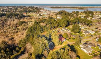 498 KLAMATH Ave SE, Bandon, OR 97411