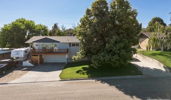 609 Calder Ave, American Falls, ID 83211