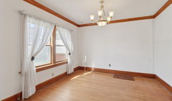 418 SE Grant St, Ankeny, IA 50021
